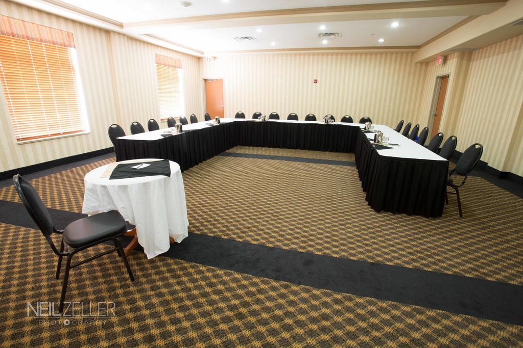 Days Inn & Suites By Wyndham Edmonton Airport Leduc Kültér fotó