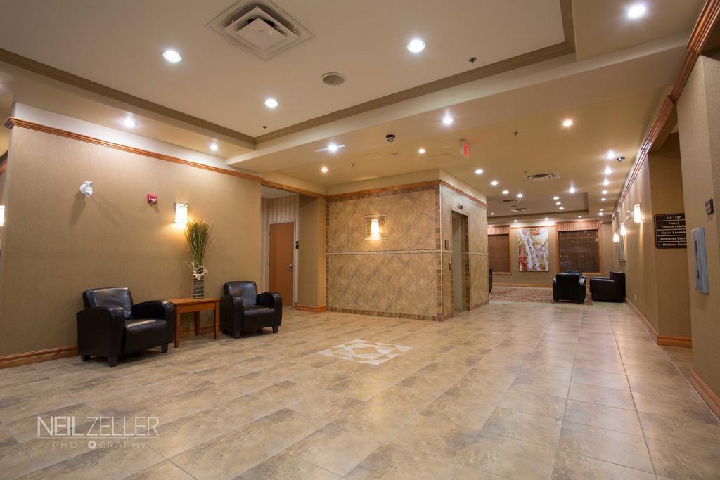 Days Inn & Suites By Wyndham Edmonton Airport Leduc Kültér fotó