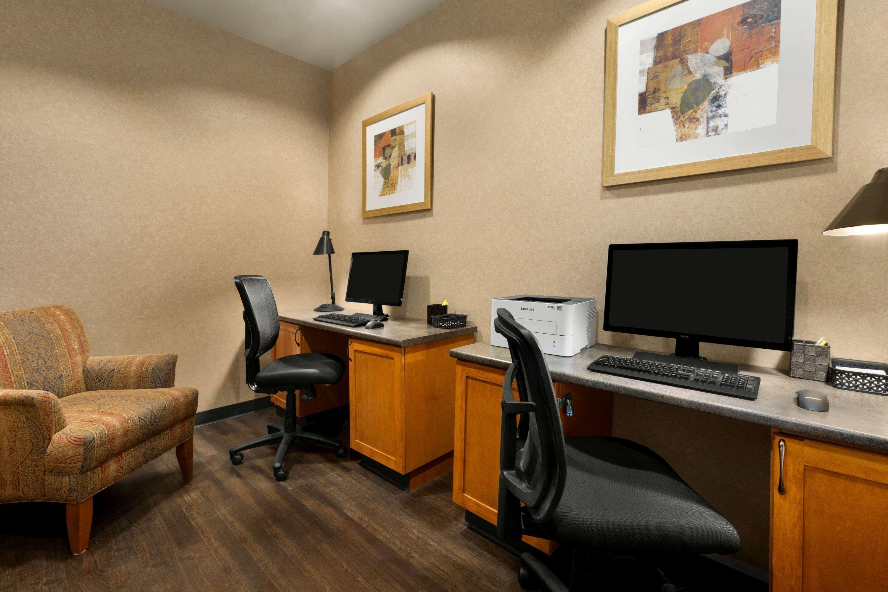 Days Inn & Suites By Wyndham Edmonton Airport Leduc Kültér fotó