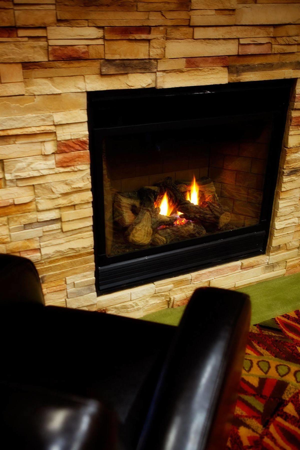 Days Inn & Suites By Wyndham Edmonton Airport Leduc Kültér fotó