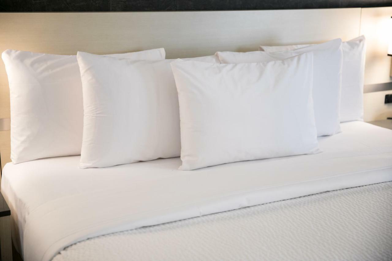 Days Inn & Suites By Wyndham Edmonton Airport Leduc Kültér fotó